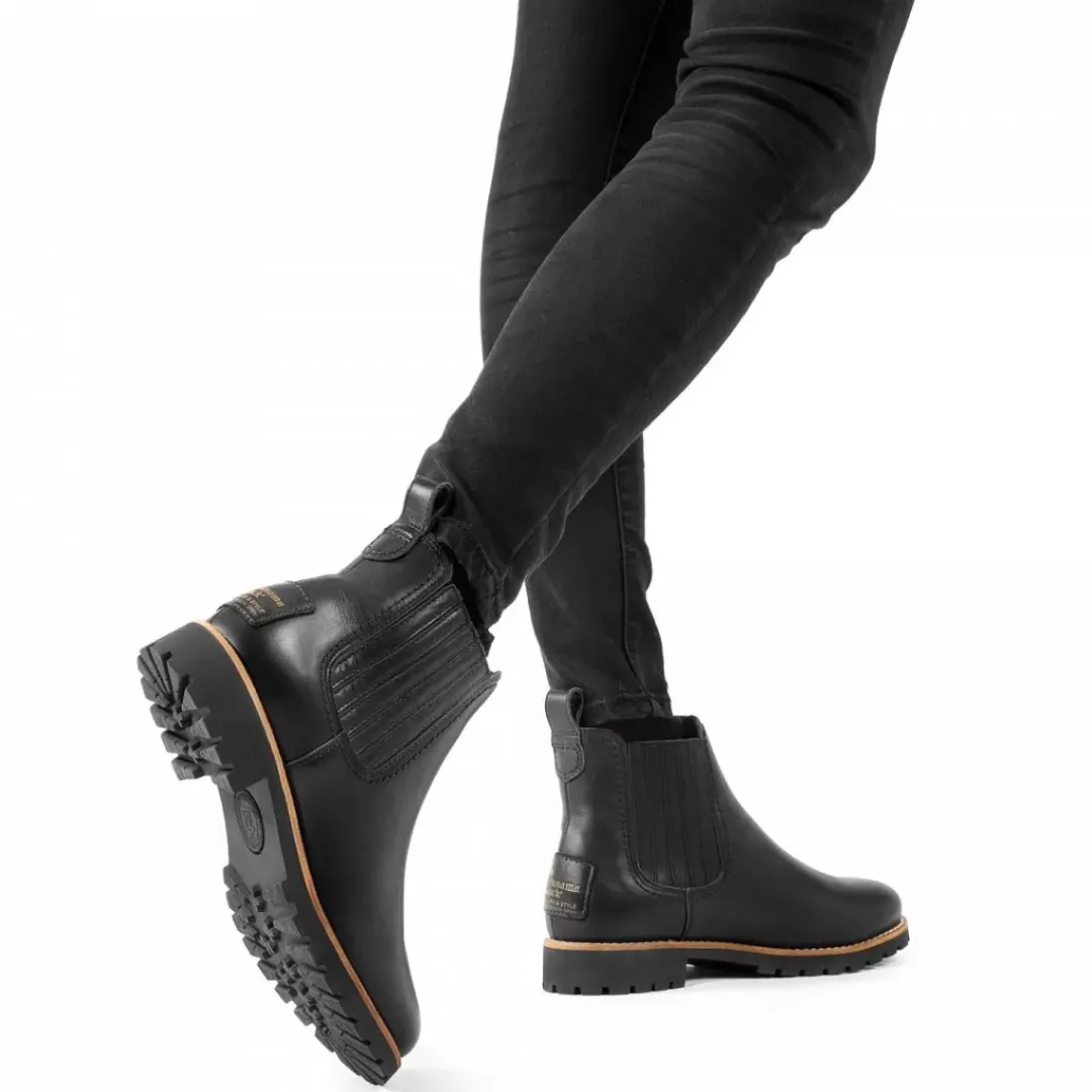 Brigitte Igloo Trav^Panama Jack Best