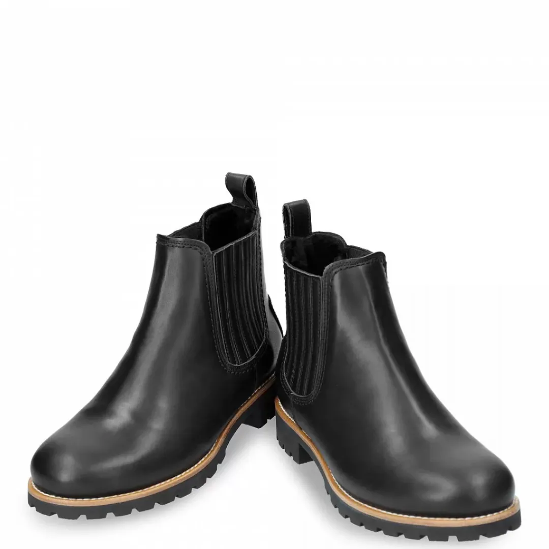 Brigitte Igloo Trav^Panama Jack Best