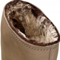 Charis^Panama Jack Hot