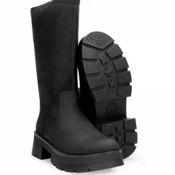 Charis^Panama Jack Hot