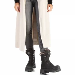 Clare^Panama Jack Hot