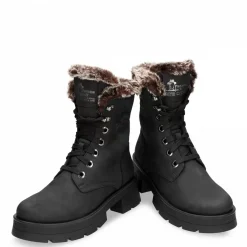 Clare^Panama Jack Hot