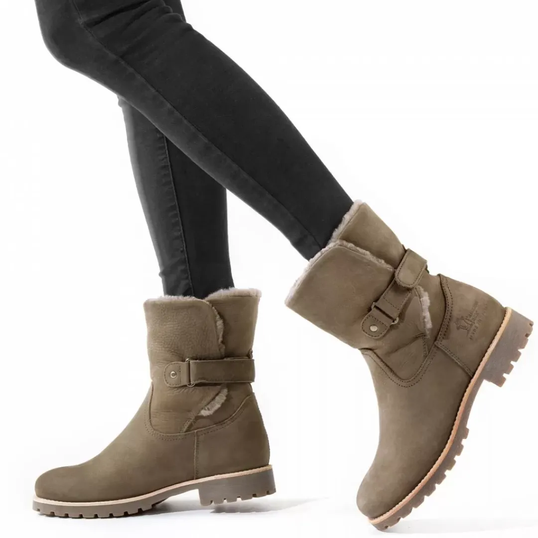 Felia Igloo^Panama Jack Best