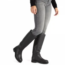 Finland Igloo^Panama Jack Best