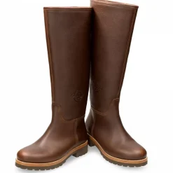 Finland Igloo^Panama Jack Best