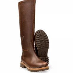 Finland Igloo^Panama Jack Best