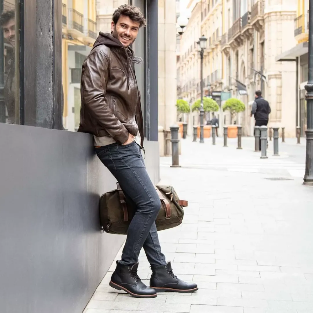 Glasgow Igloo^Panama Jack Hot