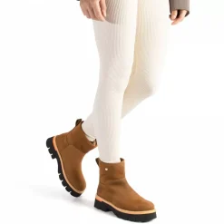 Laia^Panama Jack Online