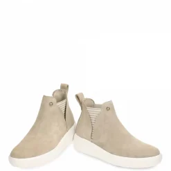 Malasana^Panama Jack Online