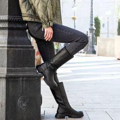 Nely^Panama Jack Sale