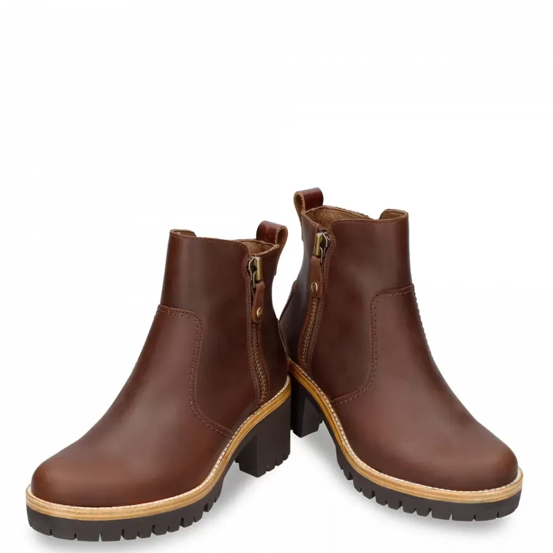 Pauline^Panama Jack Sale