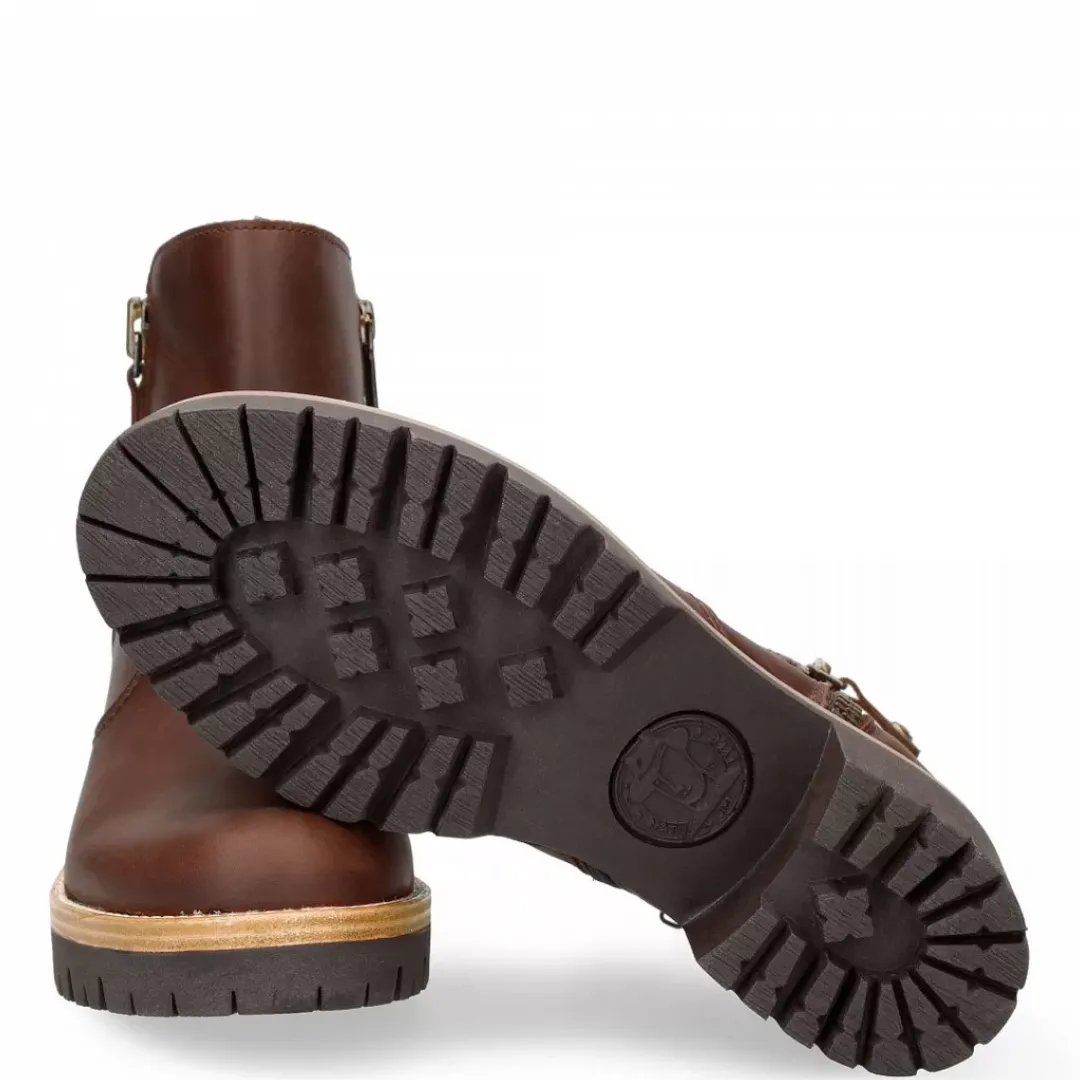 Pauline^Panama Jack Sale