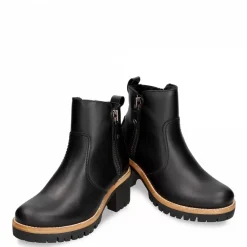 Pauline Igloo Trav^Panama Jack