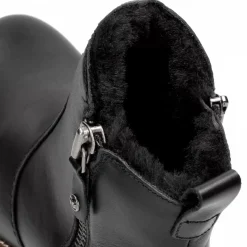 Pauline Trav^Panama Jack