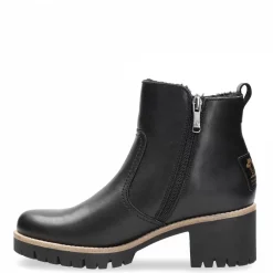 Pauline Trav^Panama Jack