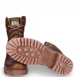 Phoebe^Panama Jack Online