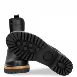 Pia Igloo Trav^Panama Jack Hot