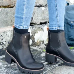 Pia Trav^Panama Jack Best