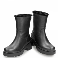 Priya^Panama Jack Online