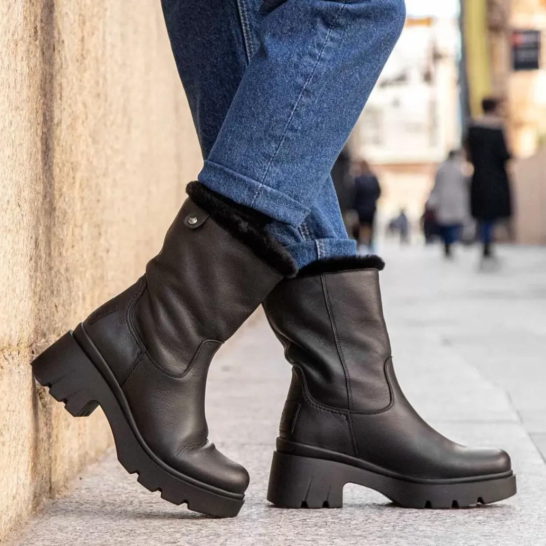 Priya^Panama Jack Online