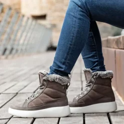 Raquel^Panama Jack Best